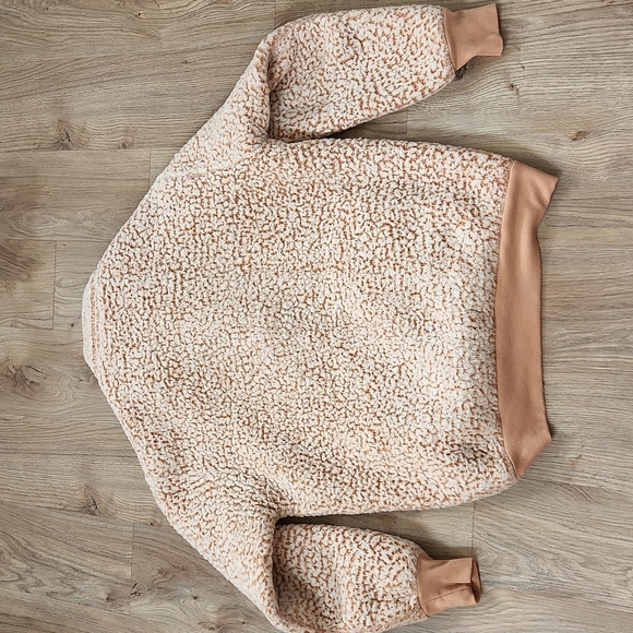 Express Cozy Oversized Pullover - Picture 8 of 9